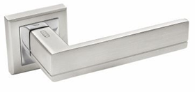 Ручка на квадратной розетке PALIDORE 293
